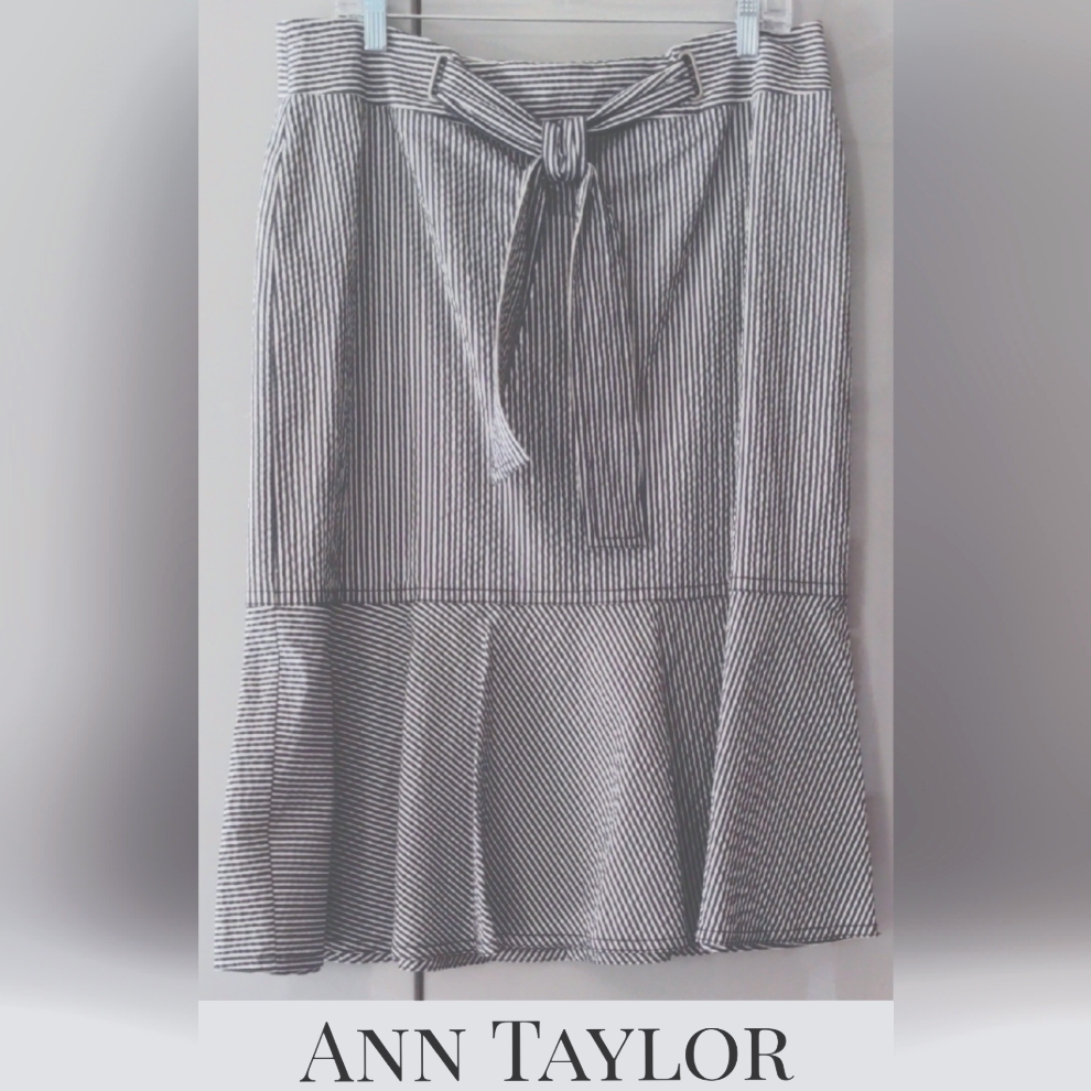 Nwt Ann Taylor Trumpet Skirt